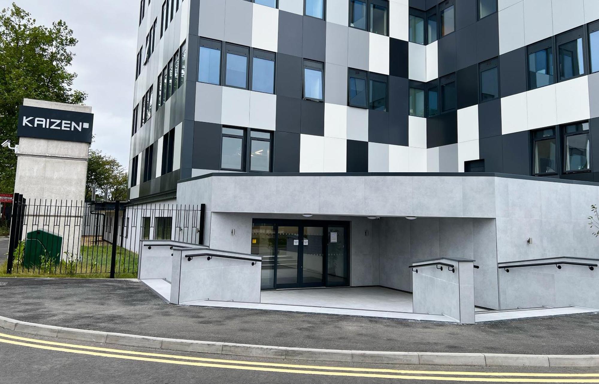The Kaizen West Bromwich Exterior foto