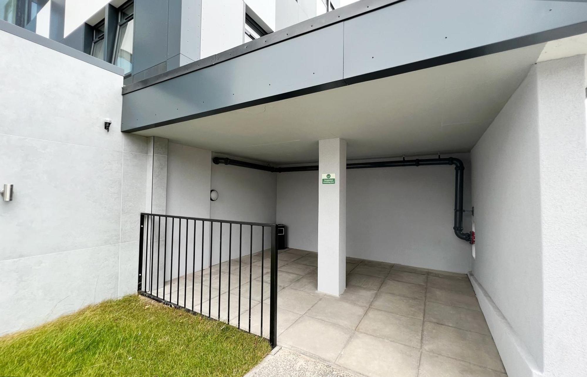 The Kaizen West Bromwich Exterior foto