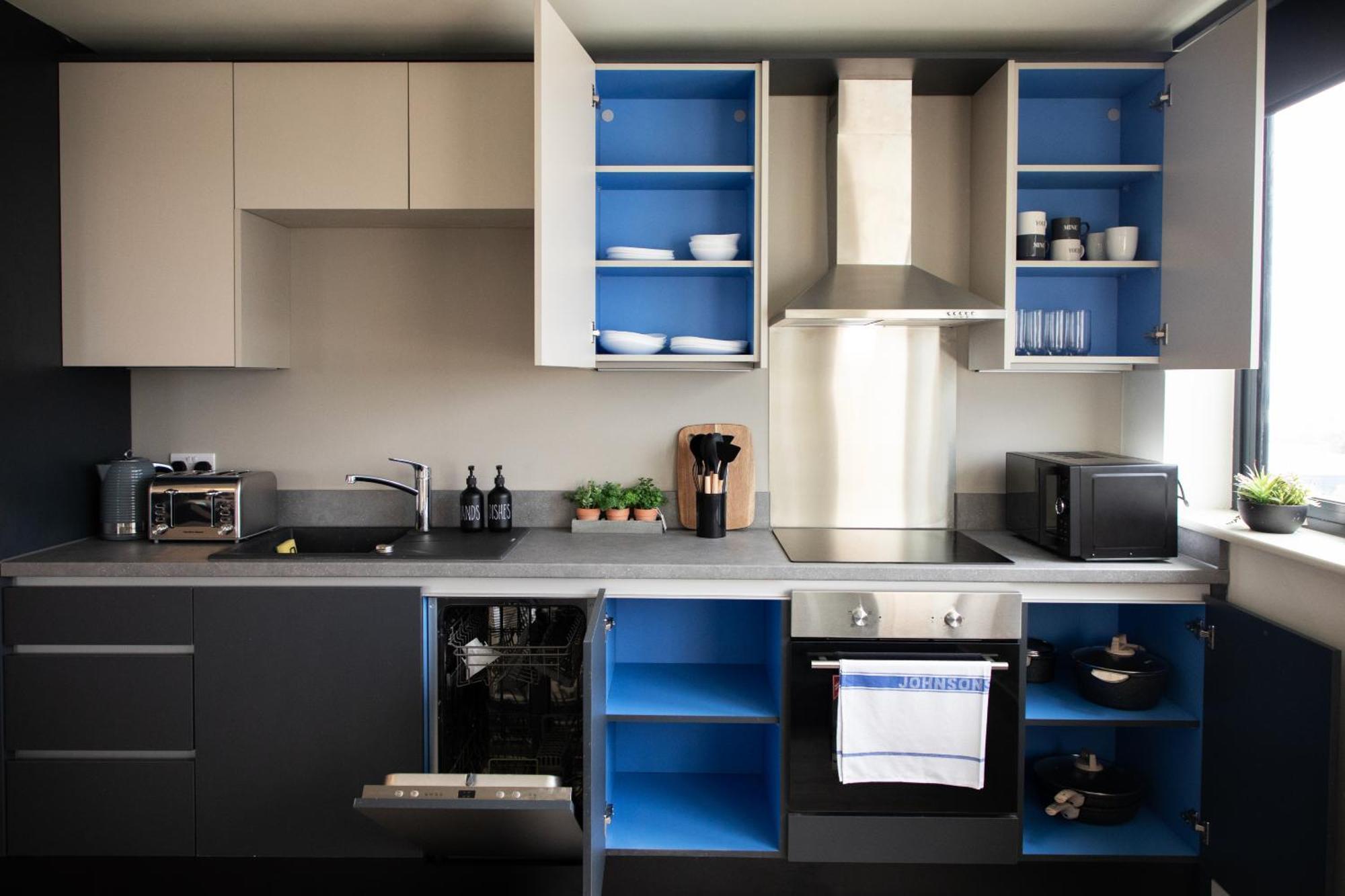 The Kaizen West Bromwich Quarto foto